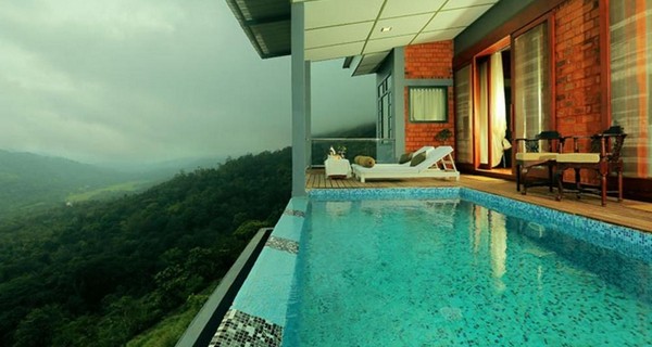 best-4-star-hotels-for-your-kerala-honeymoon-packages